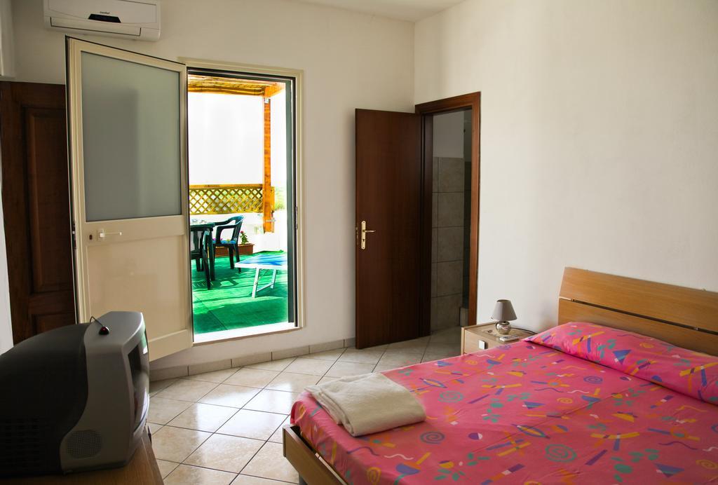 Bonjour Bed & Breakfast Morciano di Leuca Ruang foto
