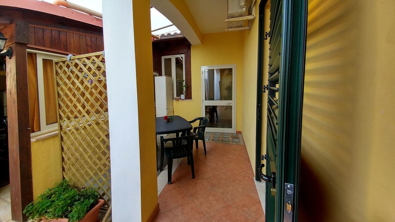 Bonjour Bed & Breakfast Morciano di Leuca Bagian luar foto